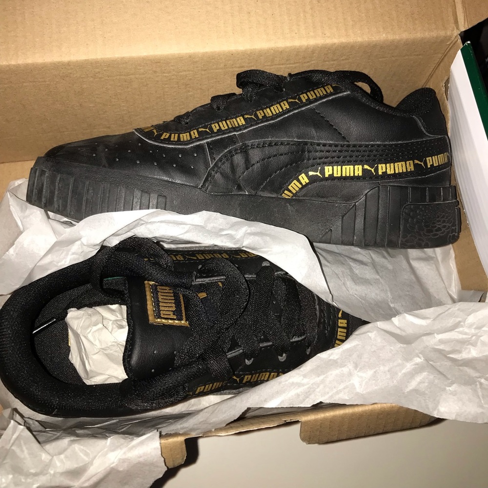 Kids puma shoes